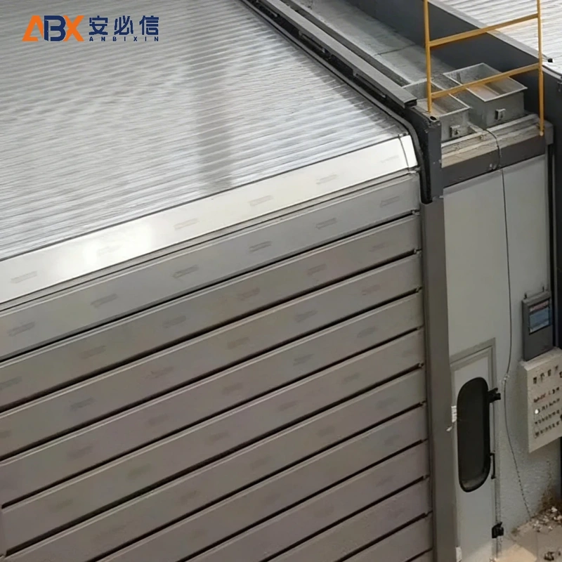 鹤岗市雷达高速门